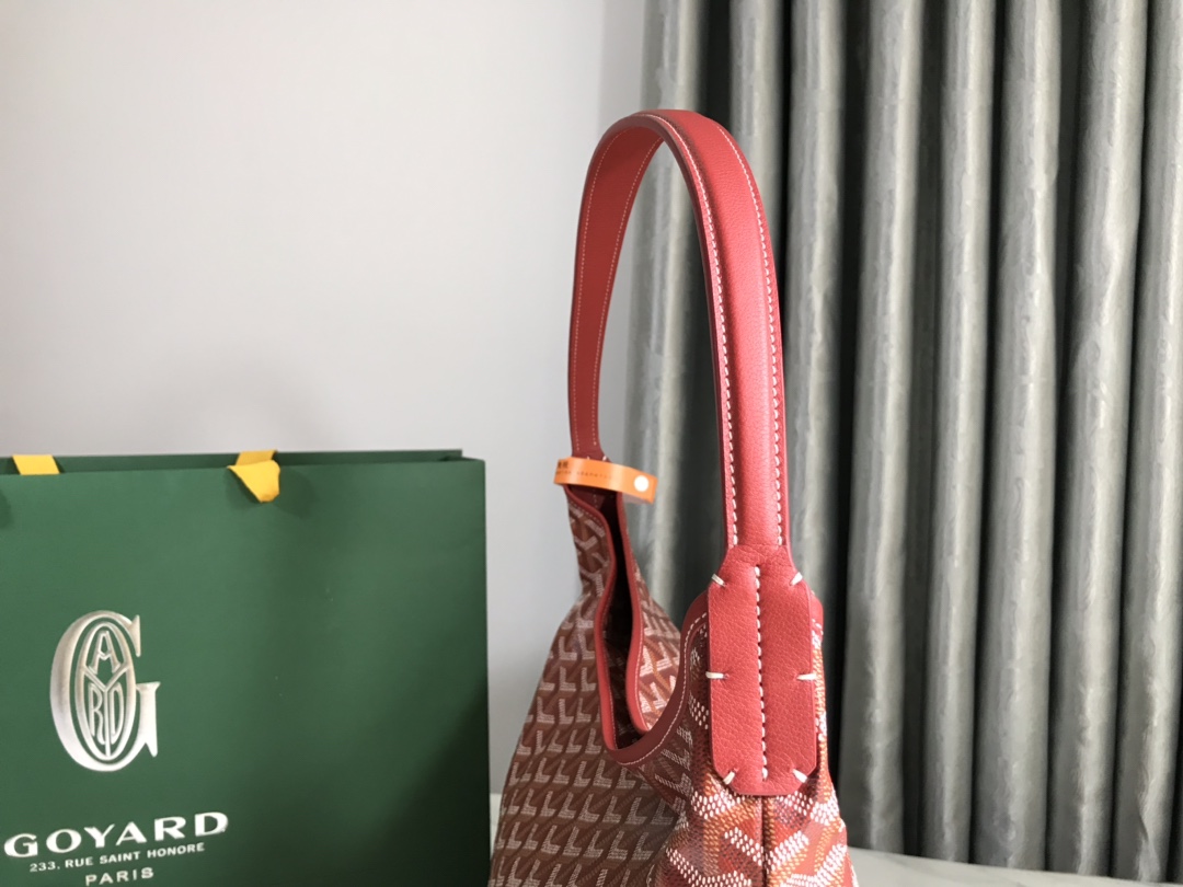 Boheme Hobo Shoulder Bag In Red